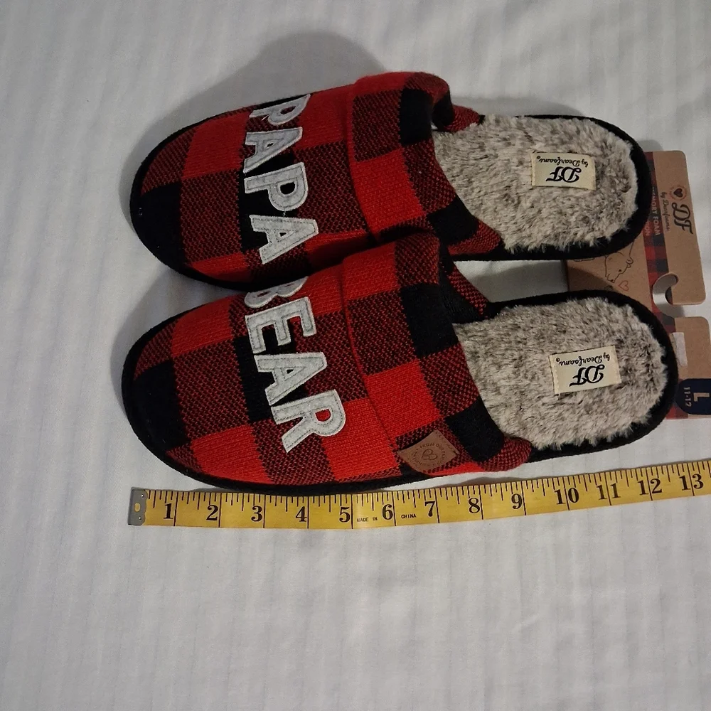 Dearfoams Red and Black Buffalo Plaid Mens Slippers